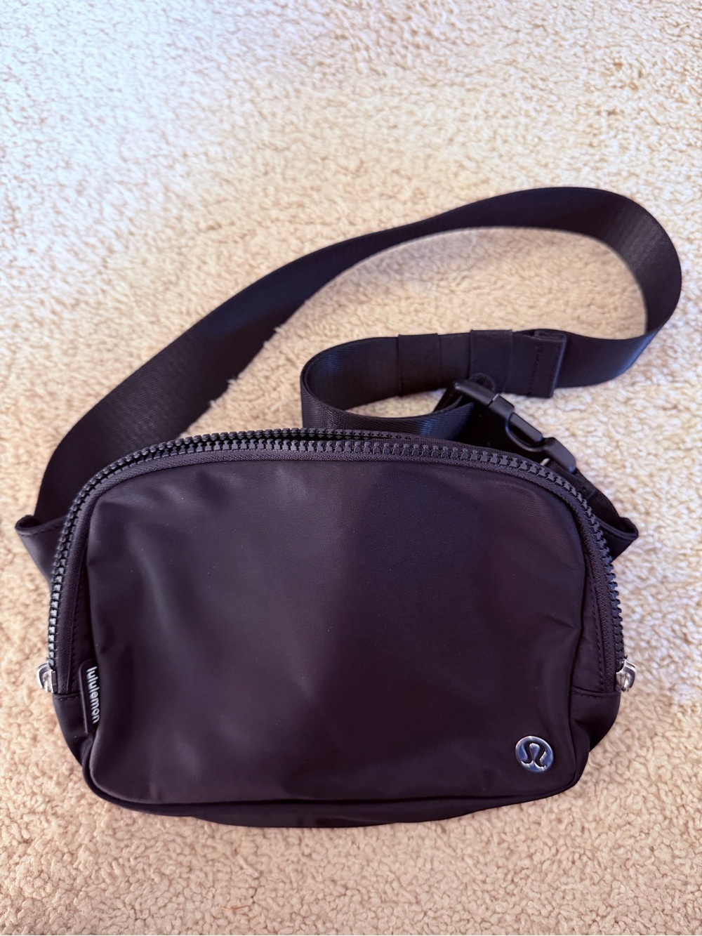 lululemon athletica Black Men’s Waist/Crossbody Belt Bag